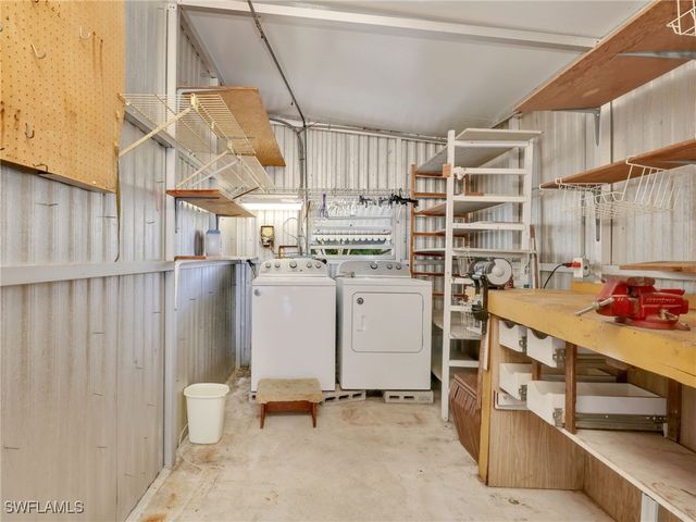 230 Matecumbe LN 248, Naples, FL 34114