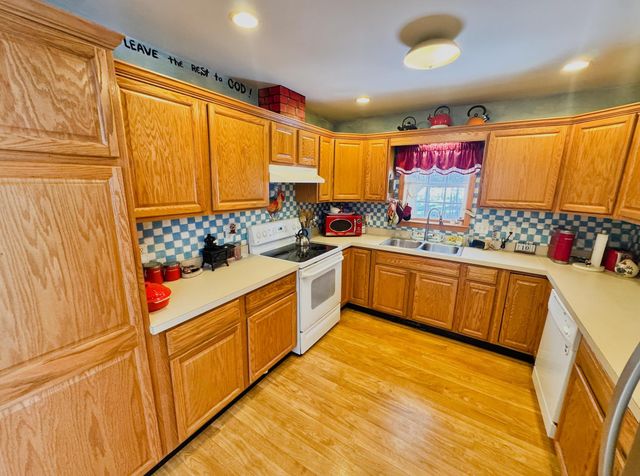 358 Birch Grove, Arlington, VT 05250