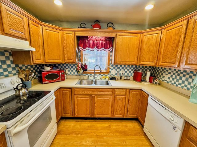 358 Birch Grove, Arlington, VT 05250