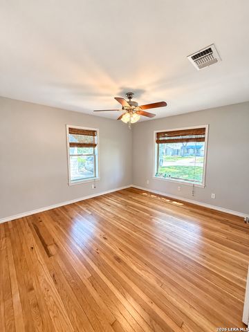 227 LARCHMONT DR, San Antonio, TX 78209