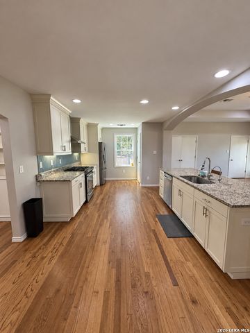 227 LARCHMONT DR, San Antonio, TX 78209