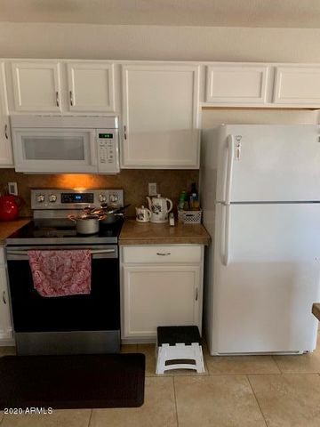 9433 W ELM Street, Phoenix, AZ 85037