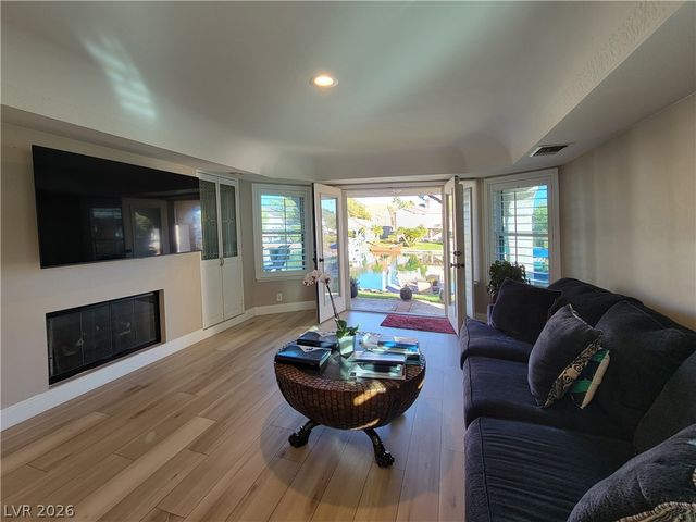 3020 Waterside Circle, Las Vegas, NV 89117