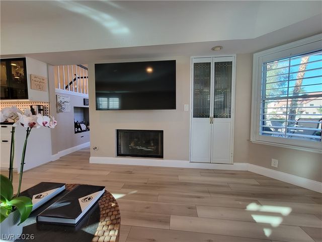 3020 Waterside Circle, Las Vegas, NV 89117
