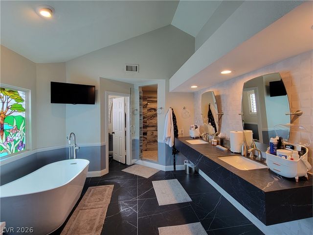 3020 Waterside Circle, Las Vegas, NV 89117