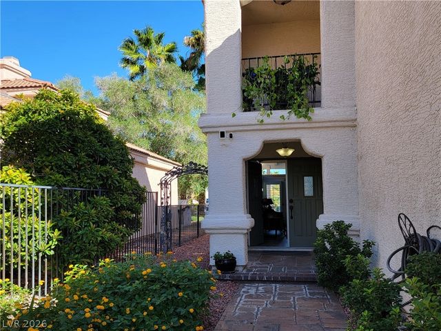 3020 Waterside Circle, Las Vegas, NV 89117
