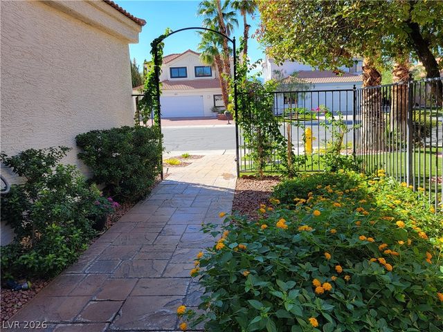 3020 Waterside Circle, Las Vegas, NV 89117
