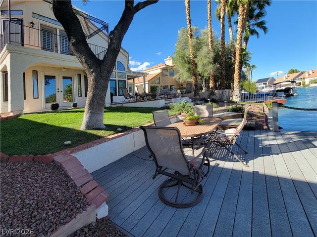 3020 Waterside Circle, Las Vegas, NV 89117