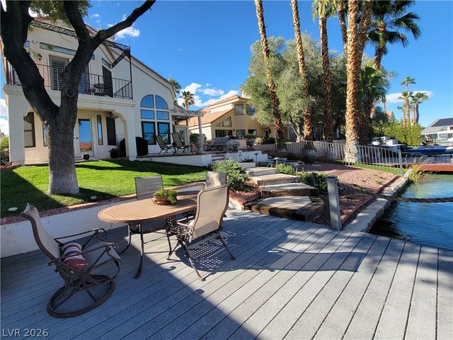 3020 Waterside Circle, Las Vegas, NV 89117