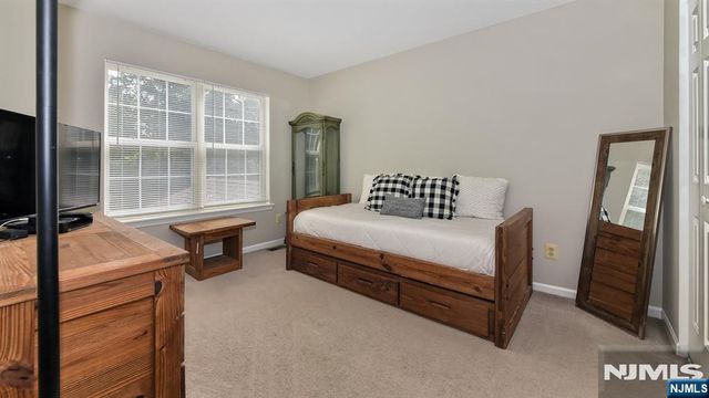 7 Carey Arthur Drive, Wayne, NJ 07470