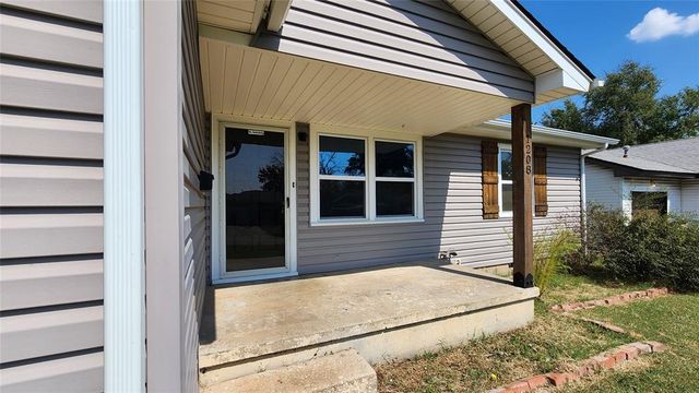 1208 E Rose Drive, Shawnee, OK 74804