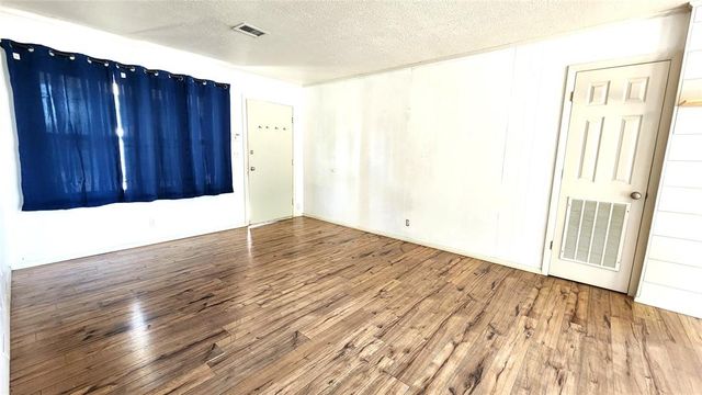 1208 E Rose Drive, Shawnee, OK 74804