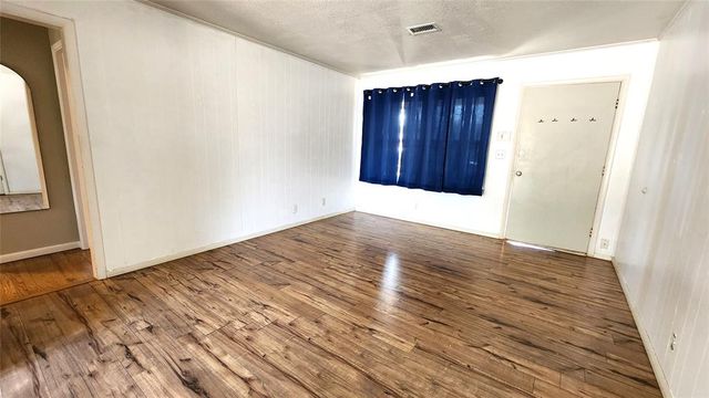 1208 E Rose Drive, Shawnee, OK 74804