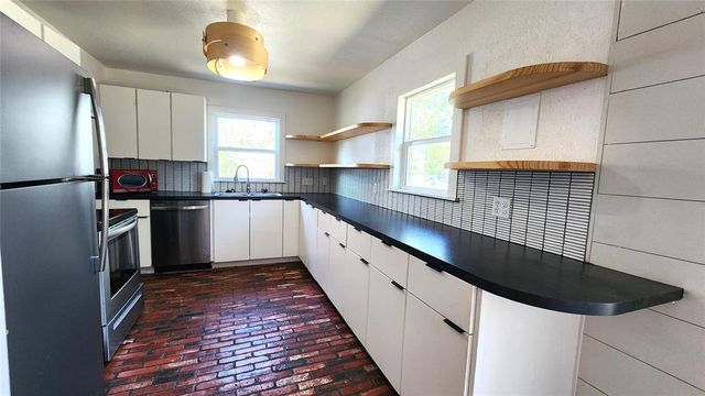 1208 E Rose Drive, Shawnee, OK 74804