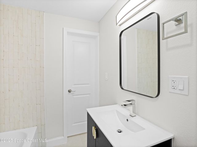 101 Deland Avenue 1, Indialantic, FL 32903