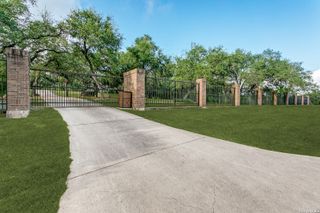 2810 HILINE DR, Bulverde, TX 78163