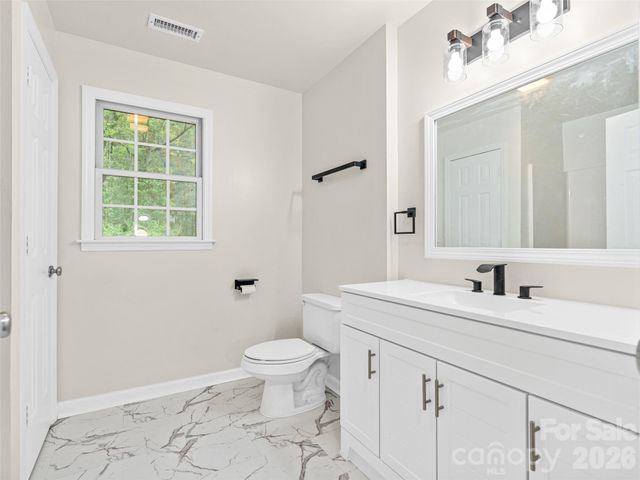 19 Stone Cottage Road, Asheville, NC 28806