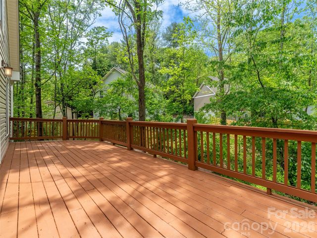 19 Stone Cottage Road, Asheville, NC 28806