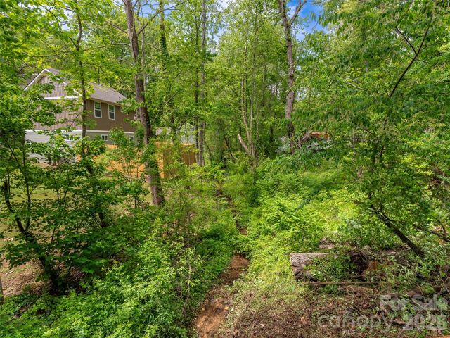 19 Stone Cottage Road, Asheville, NC 28806