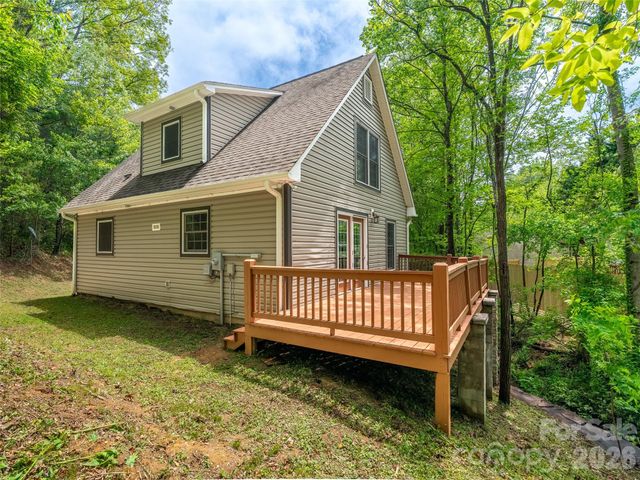 19 Stone Cottage Road, Asheville, NC 28806