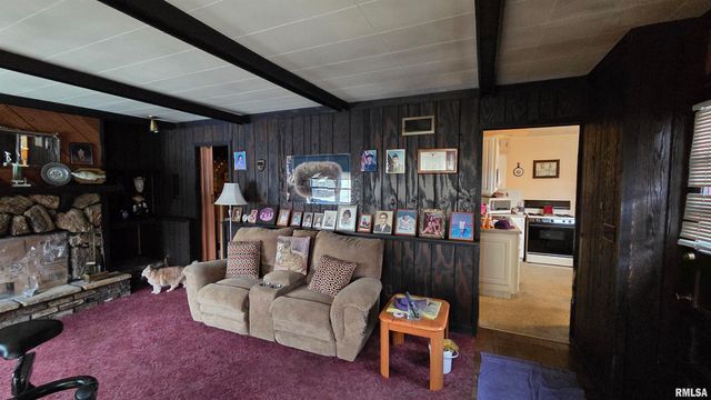 447 7TH Street Court East, Milan, IL 61264