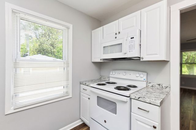 428 Hickory Hill Dr, Clarksville, TN 37040