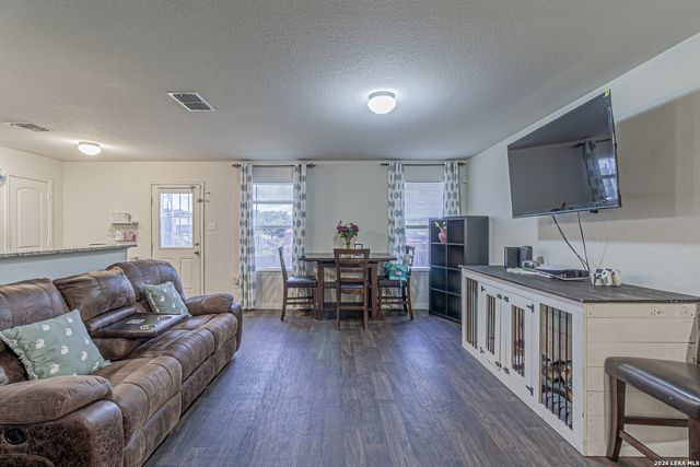 2831 LAVENDER MDW, San Antonio, TX 78222