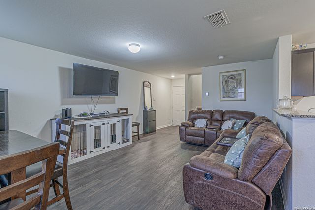 2831 LAVENDER MDW, San Antonio, TX 78222