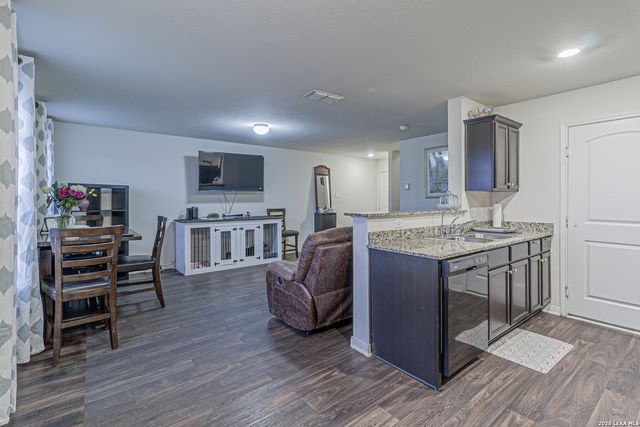2831 LAVENDER MDW, San Antonio, TX 78222