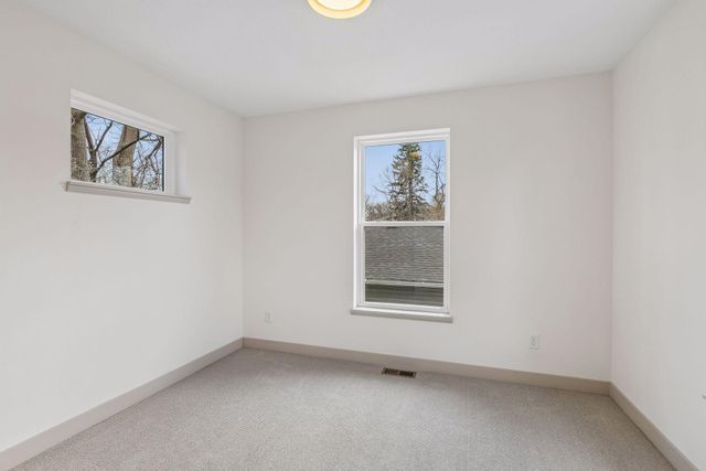2414 Como Avenue SE, Minneapolis, MN 55414