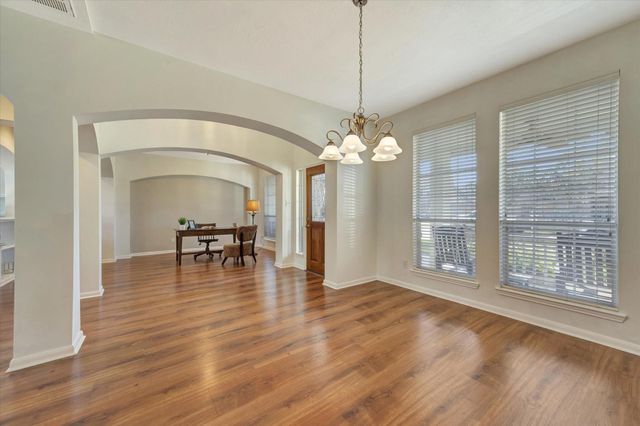 1013 Victorian Court, Seabrook, TX 77586