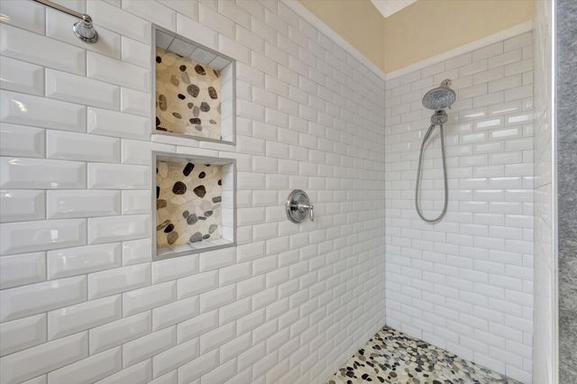 1013 Victorian Court, Seabrook, TX 77586