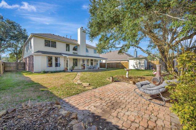 1013 Victorian Court, Seabrook, TX 77586