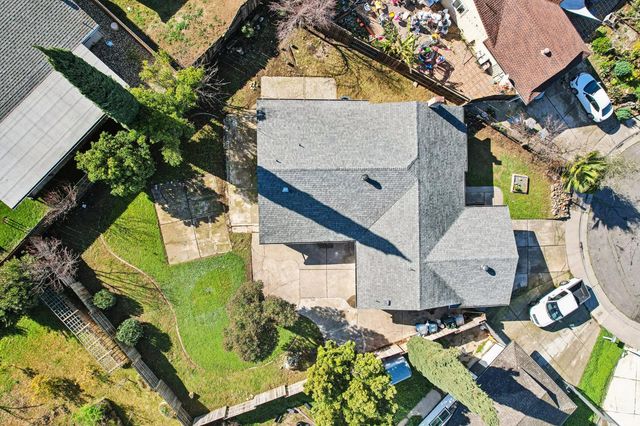 14 Flaum Ct, Sacramento, CA 95823