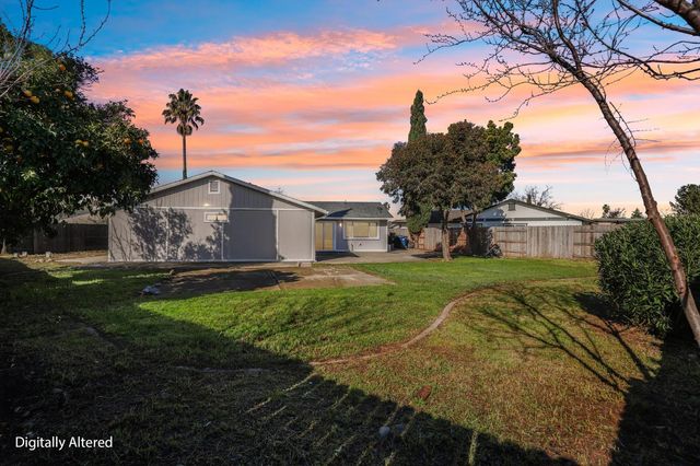 14 Flaum Ct, Sacramento, CA 95823