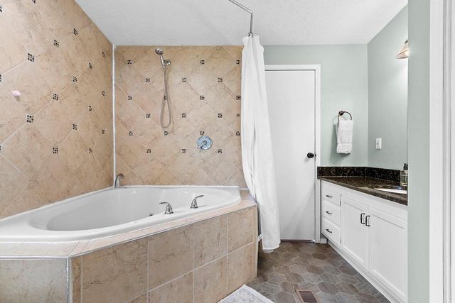 3965 NEIGHBORLY LANE, Abrams, WI 54101