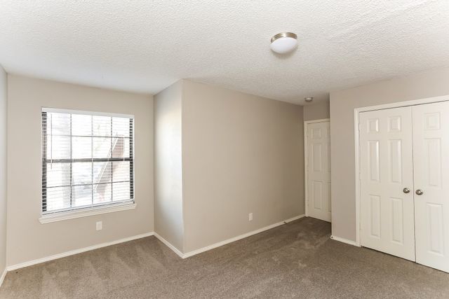 330 Cedar Creek Drive, Duncanville, TX 75137