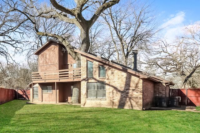 330 Cedar Creek Drive, Duncanville, TX 75137