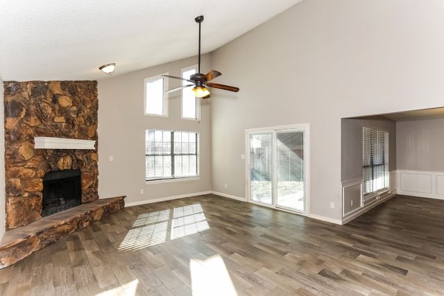 330 Cedar Creek Drive, Duncanville, TX 75137