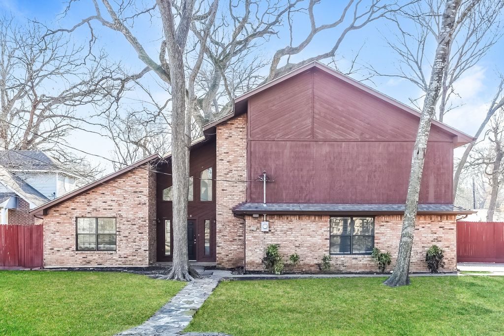 330 Cedar Creek Drive, Duncanville, TX 75137