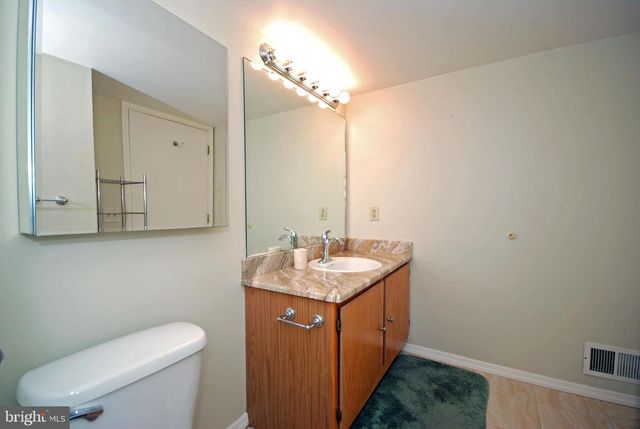 1101 STONY BROOK WAY, North Brunswick, NJ 08902