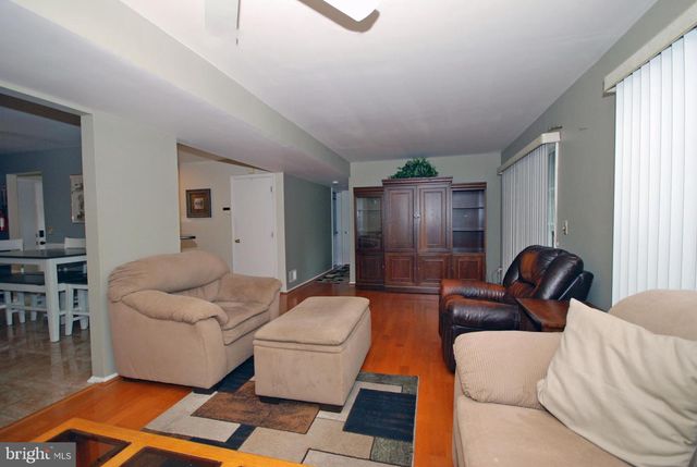 1101 STONY BROOK WAY, North Brunswick, NJ 08902