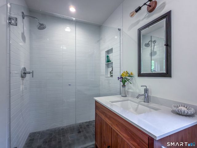 23 Front Of The Mountain Road, New Milford, CT 06755