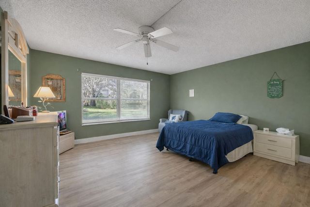 300 N Highway A1a 105j, Jupiter, FL 33477