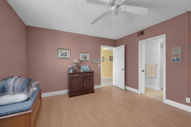 300 N Highway A1a 105j, Jupiter, FL 33477