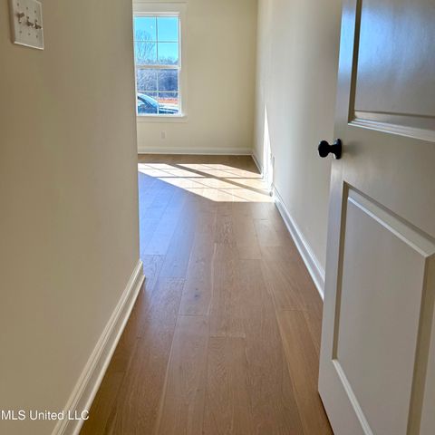 502 Bolivar Drive, Nesbit, MS 38651