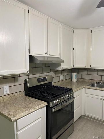 1305 Bauman Avenue, Royal Oak, MI 48073