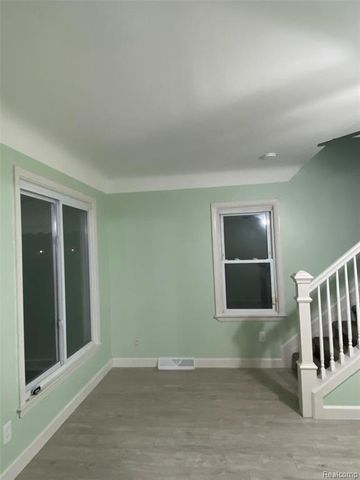 1305 Bauman Avenue, Royal Oak, MI 48073