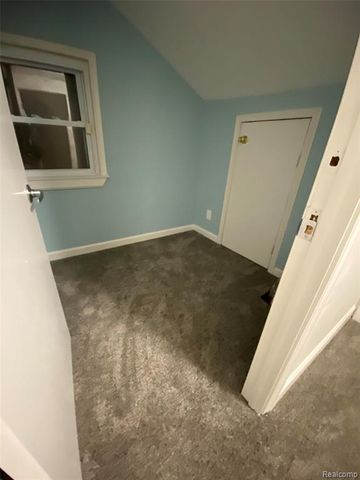 1305 Bauman Avenue, Royal Oak, MI 48073