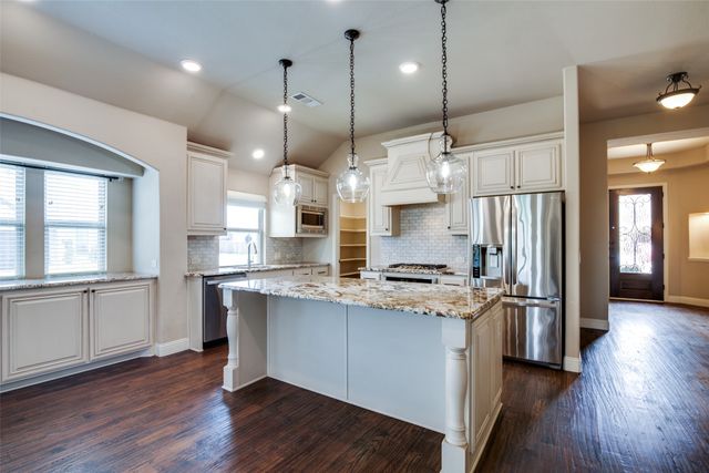 1813 Chadwick Lane, Forney, TX 75126